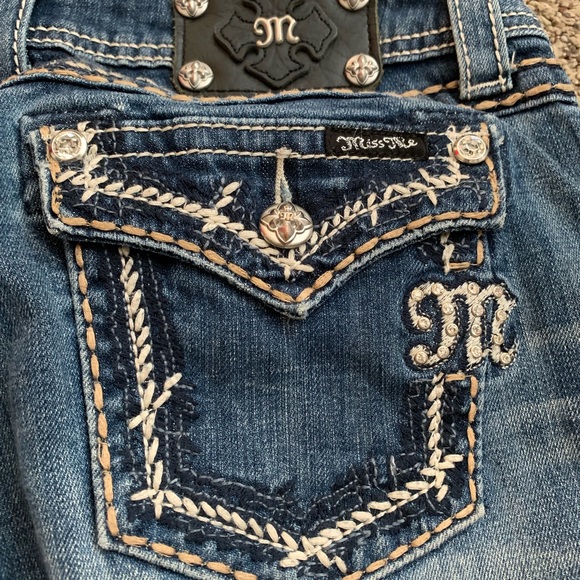 Miss Me Capris - Picture 3 of 4